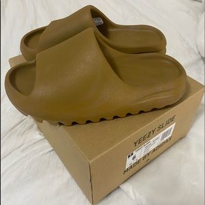 yeezy ochre foam slides